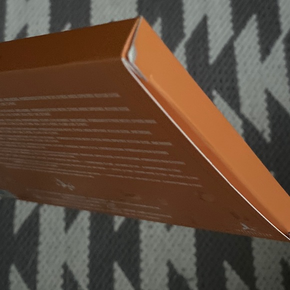 Jeffree Star “Thirsty” eyeshadow palette - Picture 8 of 8